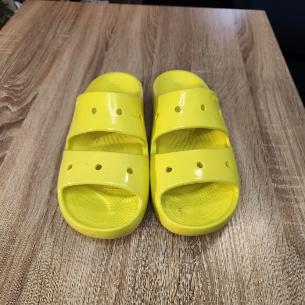 Crocs Classic Neon Highlighter Yellow Sandal Slides